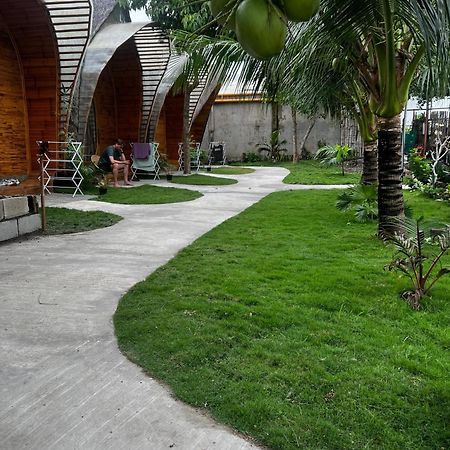 The Backyard Inn Moalboal Εξωτερικό φωτογραφία