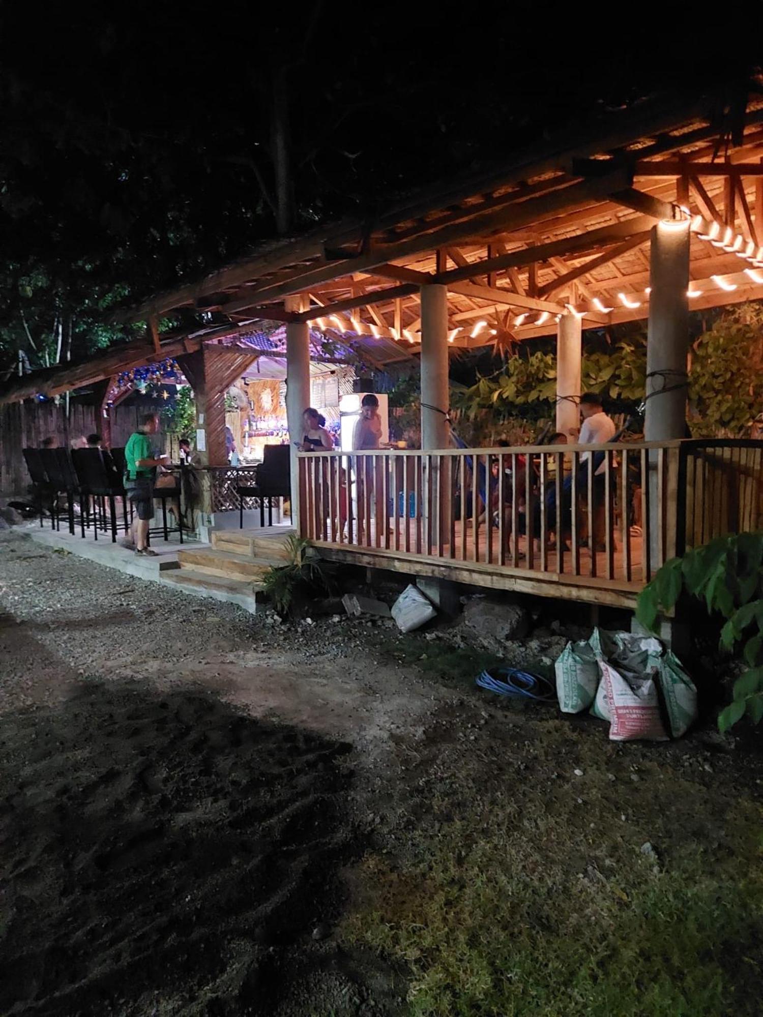 The Backyard Inn Moalboal Εξωτερικό φωτογραφία