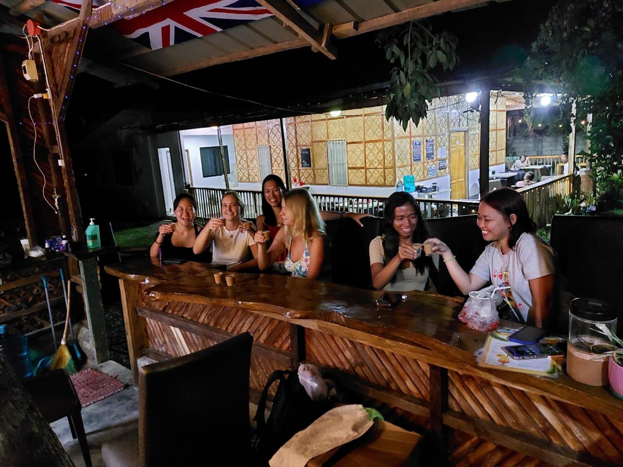 The Backyard Inn Moalboal Εξωτερικό φωτογραφία